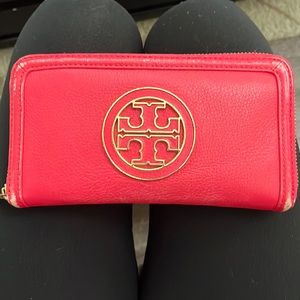 Tory Burch wallet